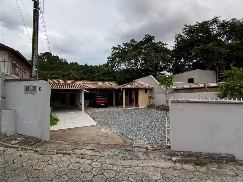 Casa no bairro Valparaíso, Blumenau, cód. 1304